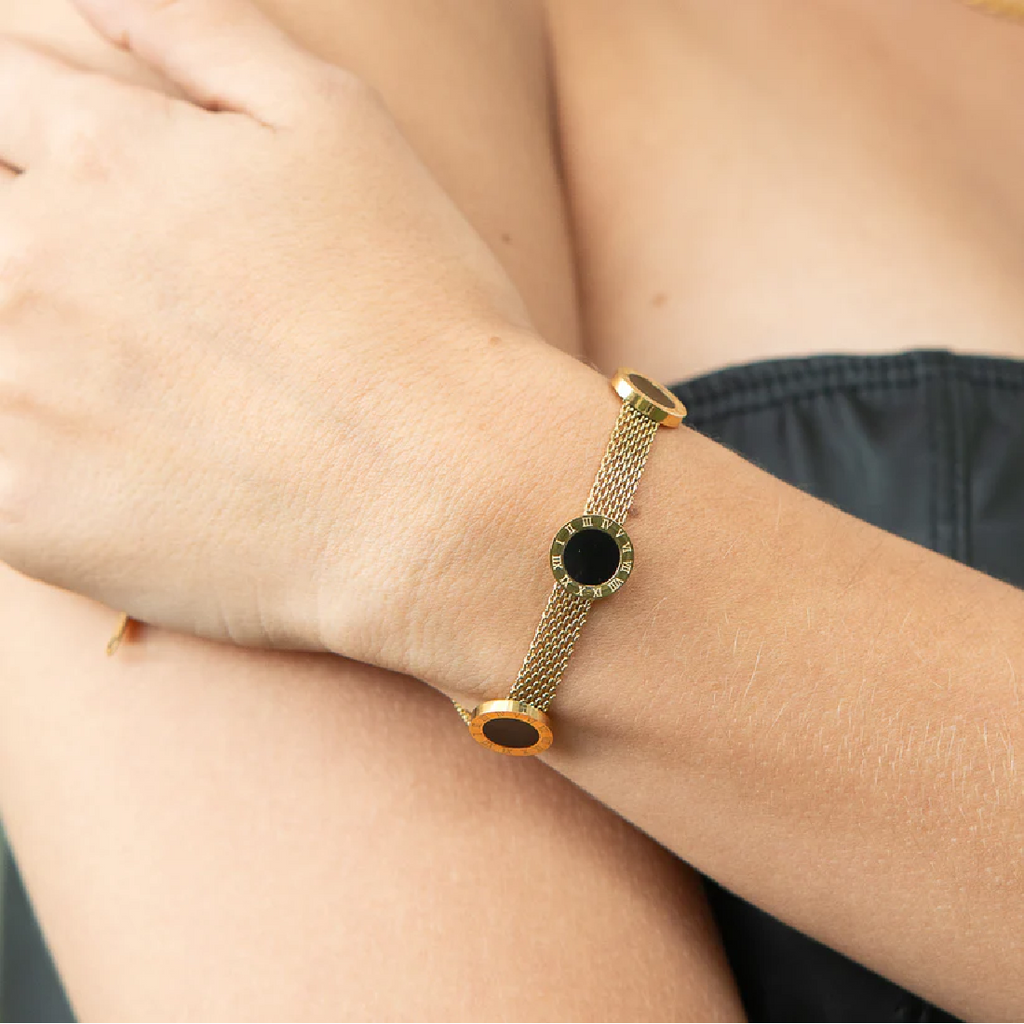 Pulsera Chinesca para Mujer en Oro Laminado Italiano 18k (Disponible en Blanco y Negro)